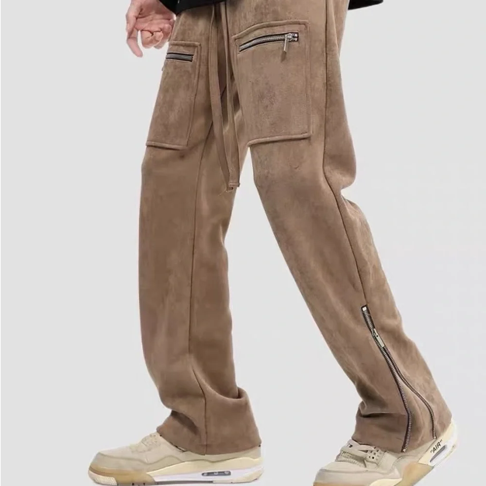 Loose oversized micro cargo pants with side zippers suede - Picture 2 of 4